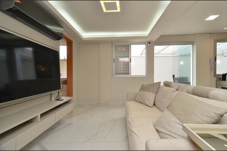 Sala  de apartamento à venda com 2 quartos, 136m² em Santo Antônio, Belo Horizonte