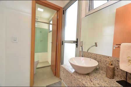 Apartamento à venda com 136m², 2 quartos e 2 vagas Apartamento à venda com 136m², 2 quartos e 2 vagasBanheiro Social