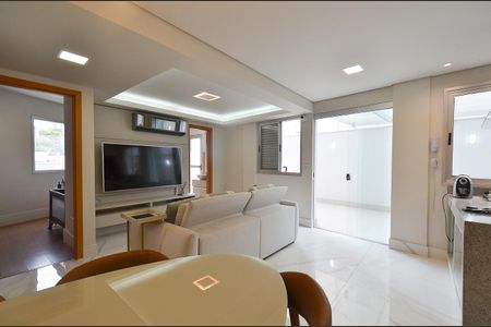 Apartamento à venda com 136m², 2 quartos e 2 vagas Apartamento à venda com 136m², 2 quartos e 2 vagasSala