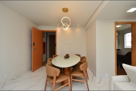 Sala  de apartamento à venda com 2 quartos, 136m² em Santo Antônio, Belo Horizonte