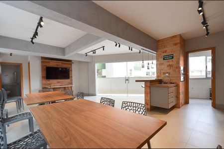 Apartamento à venda com 136m², 2 quartos e 2 vagas Apartamento à venda com 136m², 2 quartos e 2 vagasÁrea comum - Salão de festas