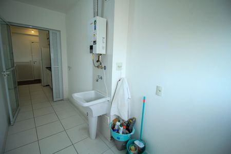 Apartamento à venda com 94m², 3 quartos e 1 vagaÁrea de Serviço