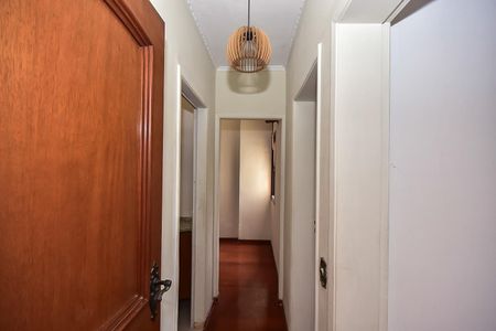 Corredor de apartamento para alugar com 3 quartos, 77m² em Vila Progredior, São Paulo