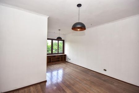 Sala de apartamento para alugar com 3 quartos, 77m² em Vila Progredior, São Paulo