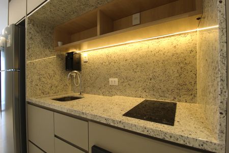 Cozinha de kitnet/studio para alugar com 1 quarto, 32m² em Indianópolis, São Paulo