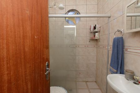 Casa à venda com 100m², 3 quartos e 2 vagasBanheiro Social