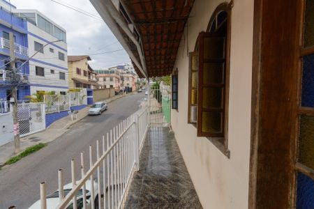 Varanda da Sala de casa à venda com 3 quartos, 100m² em Santa Cruz, Contagem