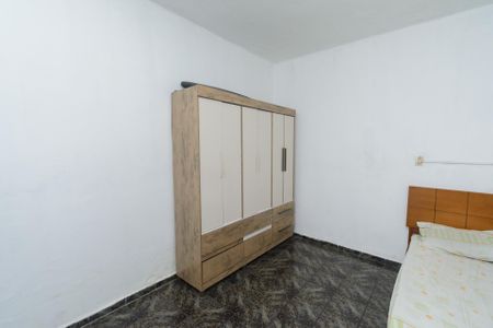 Casa à venda com 100m², 3 quartos e 2 vagasQuarto 2