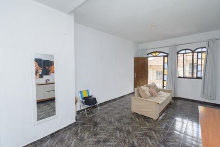 Sala de casa à venda com 3 quartos, 100m² em Santa Cruz, Contagem