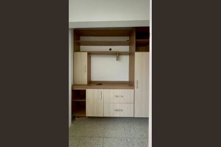 Apartamento para alugar com 75m², 2 quartos e 1 vaga Apartamento para alugar com 75m², 2 quartos e 1 vagaQuarto de Serviço