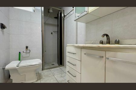 Apartamento para alugar com 75m², 2 quartos e 1 vaga Apartamento para alugar com 75m², 2 quartos e 1 vagaBanheiro