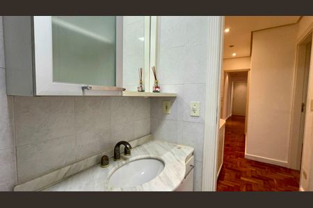 Apartamento para alugar com 75m², 2 quartos e 1 vaga Apartamento para alugar com 75m², 2 quartos e 1 vagaBanheiro