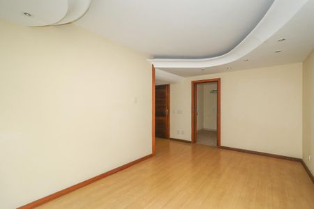 Sala de apartamento para alugar com 3 quartos, 104m² em Petrópolis, Porto Alegre