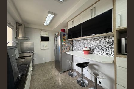 Casa à venda com 167m², 3 quartos e 4 vagas Casa à venda com 167m², 3 quartos e 4 vagasCozinha