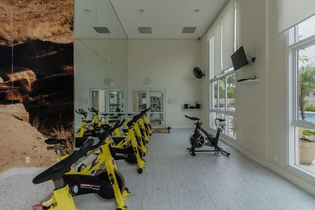 Casa à venda com 167m², 3 quartos e 4 vagas Casa à venda com 167m², 3 quartos e 4 vagasÁrea comum - Academia