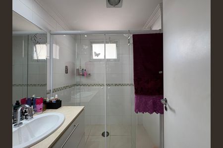 Casa à venda com 167m², 3 quartos e 4 vagas Casa à venda com 167m², 3 quartos e 4 vagasBanheiro da suíte 1