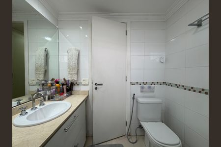 Casa à venda com 167m², 3 quartos e 4 vagas Casa à venda com 167m², 3 quartos e 4 vagasBanheiro da suíte 3