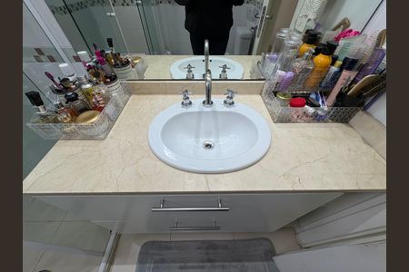 Casa à venda com 167m², 3 quartos e 4 vagas Casa à venda com 167m², 3 quartos e 4 vagasBanheiro da suíte 3