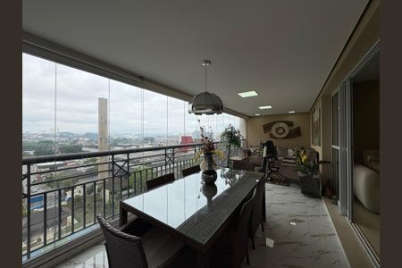 Casa à venda com 167m², 3 quartos e 4 vagas Casa à venda com 167m², 3 quartos e 4 vagasSacada