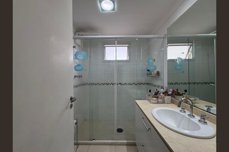 Casa à venda com 167m², 3 quartos e 4 vagas Casa à venda com 167m², 3 quartos e 4 vagasBanheiro da suíte 3