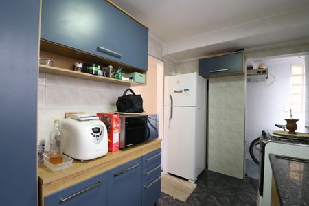 Apartamento à venda com 74m², 2 quartos e sem vagaCozinha e Área de Serviço