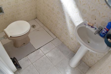 Banheiro de apartamento para alugar com 1 quarto, 36m² em Centro, Curitiba