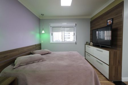 Apartamento à venda com 122m², 2 quartos e 2 vagasQuarto 2 - Suíte