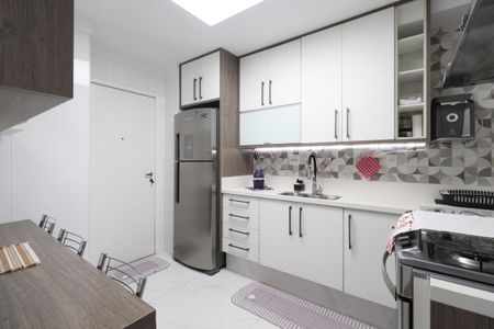 Apartamento à venda com 122m², 2 quartos e 2 vagasCozinha