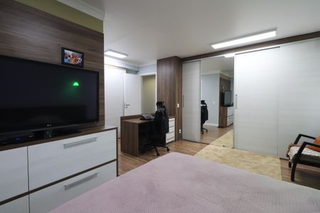 Apartamento à venda com 122m², 2 quartos e 2 vagasQuarto 2 - Suíte