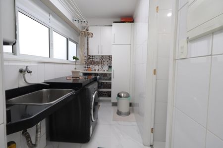 Apartamento à venda com 122m², 2 quartos e 2 vagasÁrea de Serviço