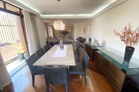 Apartamento para alugar com 205m², 2 quartos e 3 vagas Apartamento para alugar com 205m², 2 quartos e 3 vagasSala de Jantar