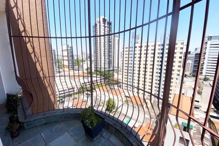 Apartamento para alugar com 205m², 2 quartos e 3 vagas Apartamento para alugar com 205m², 2 quartos e 3 vagasVaranda da Sala