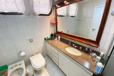 Apartamento para alugar com 205m², 2 quartos e 3 vagas Apartamento para alugar com 205m², 2 quartos e 3 vagasBanheiro da Suíte 3