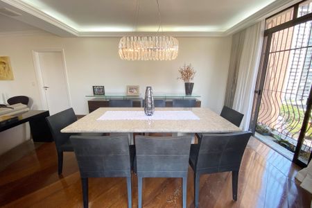 Apartamento para alugar com 205m², 2 quartos e 3 vagas Apartamento para alugar com 205m², 2 quartos e 3 vagasSala de Jantar