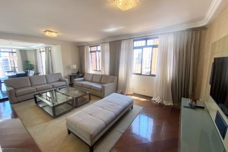 Apartamento para alugar com 205m², 2 quartos e 3 vagas Apartamento para alugar com 205m², 2 quartos e 3 vagasSala