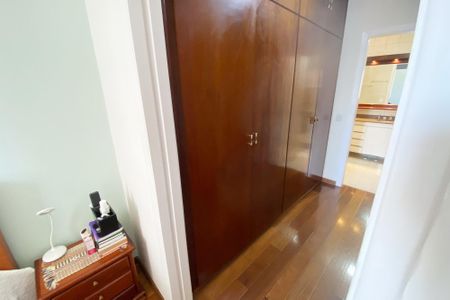Apartamento para alugar com 205m², 2 quartos e 3 vagas Apartamento para alugar com 205m², 2 quartos e 3 vagasCloset Suíte 3