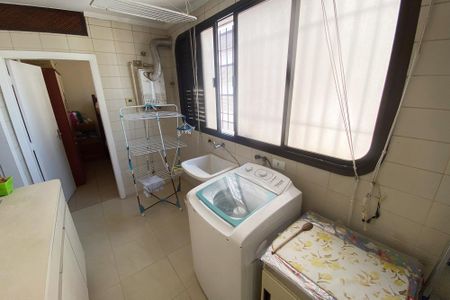 Apartamento para alugar com 205m², 2 quartos e 3 vagas Apartamento para alugar com 205m², 2 quartos e 3 vagasÁrea de Serviço