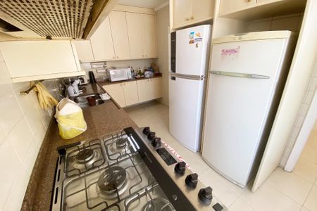 Apartamento para alugar com 205m², 2 quartos e 3 vagas Apartamento para alugar com 205m², 2 quartos e 3 vagasCozinha