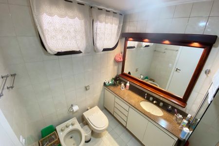 Apartamento para alugar com 205m², 2 quartos e 3 vagas Apartamento para alugar com 205m², 2 quartos e 3 vagasBanheiro da Suíte 3