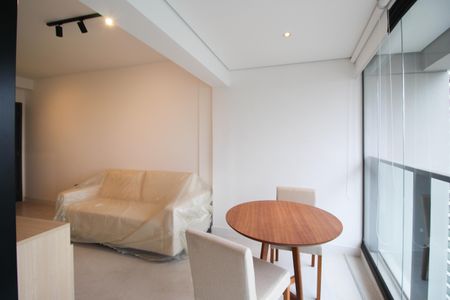 Studio para alugar com 38m², 1 quarto e 1 vagaVaranda