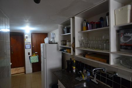 Apartamento à venda com 94m², 3 quartos e 2 vagas Apartamento à venda com 94m², 3 quartos e 2 vagasCozinha