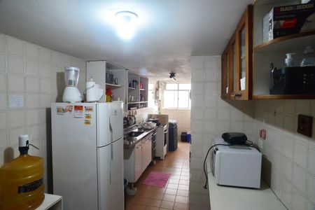 Apartamento à venda com 94m², 3 quartos e 2 vagas Apartamento à venda com 94m², 3 quartos e 2 vagasCozinha