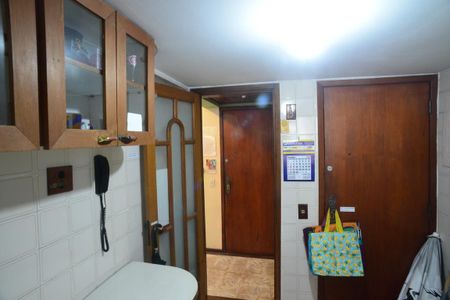 Apartamento à venda com 94m², 3 quartos e 2 vagas Apartamento à venda com 94m², 3 quartos e 2 vagasCozinha