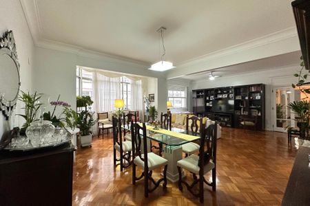 Apartamento à venda com 280m², 5 quartos e 1 vagaSala