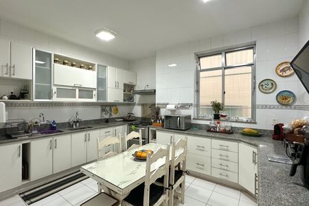 Apartamento à venda com 280m², 5 quartos e 1 vagaCozinha