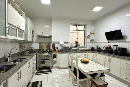 Apartamento à venda com 280m², 5 quartos e 1 vagaCozinha
