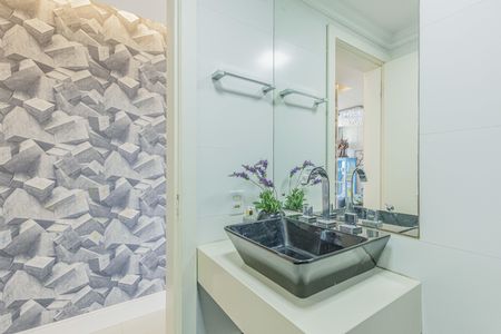 Apartamento à venda com 80m², 3 quartos e 1 vagaBanheiro Social