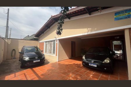 Casa à venda com 260m², 3 quartos e 2 vagasGaragem