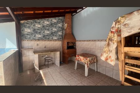 Casa à venda com 260m², 3 quartos e 2 vagasÁrea Externa