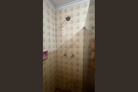 Casa à venda com 260m², 3 quartos e 2 vagasBanheiro